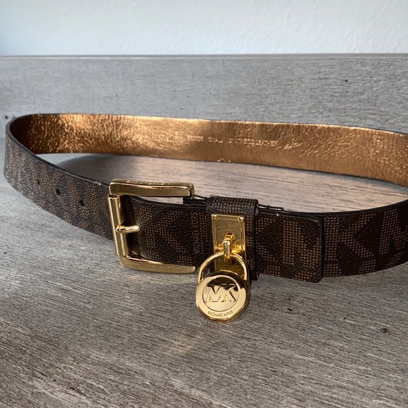 Michael Kors brown belt - Picture 2 of 5